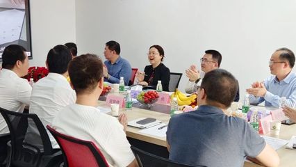 共謀發(fā)展新篇章 鐘暢姿在金飛鷹藥械技術(shù)咨詢集團座談交流
